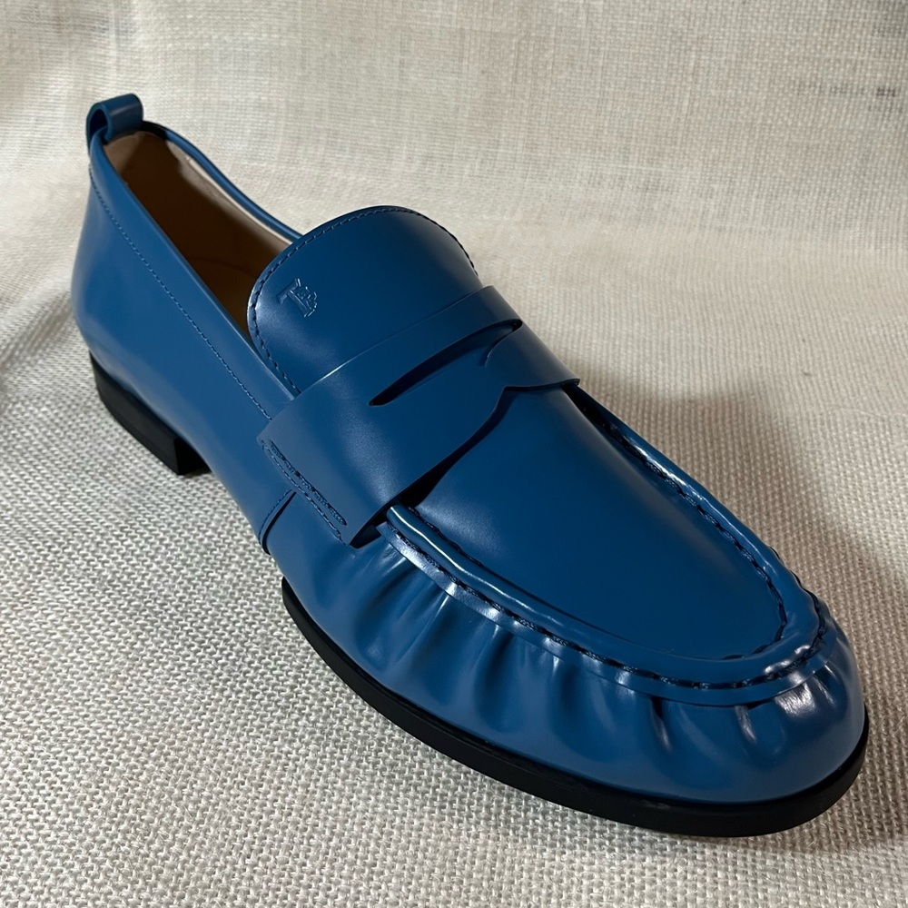 Tod's Mocassino Gomma Pale Blue NWT Original box